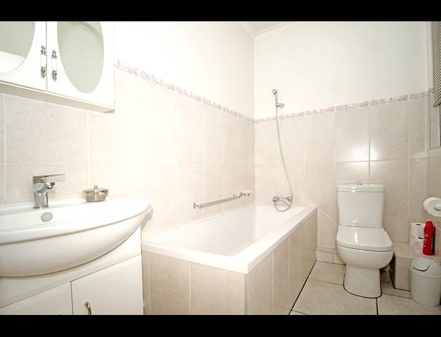 4 BEDROOM APARTMENT FOR SALE IN ST ANDREWS